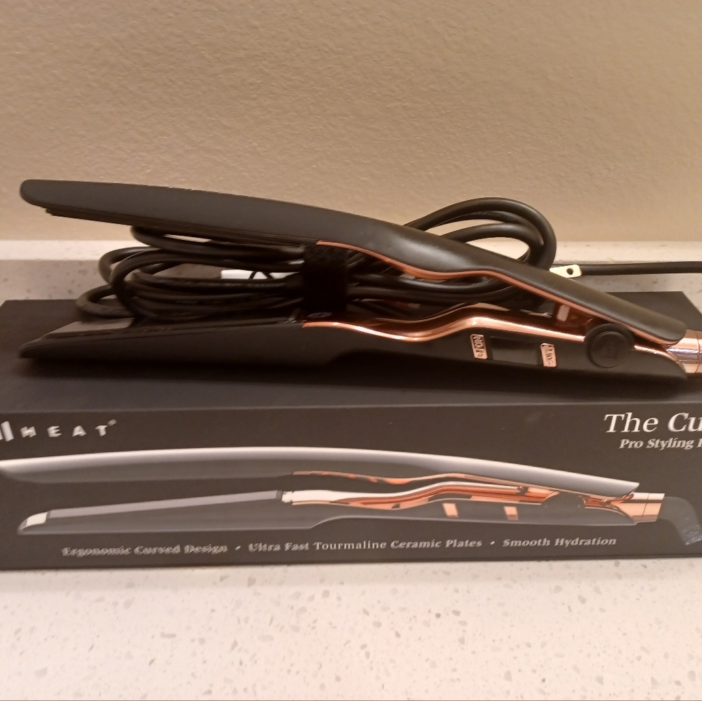 FHI heat the curve flat iron